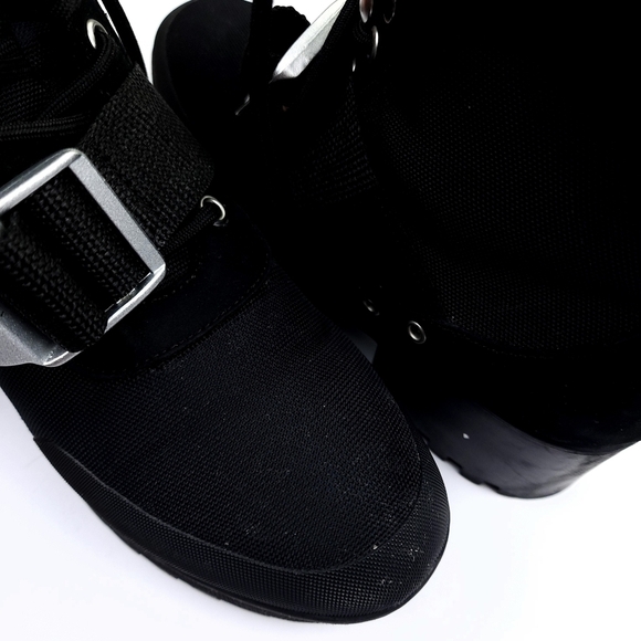 Steve Madden Sz 8.5m Black Platform Boots - Picture 3 of 13